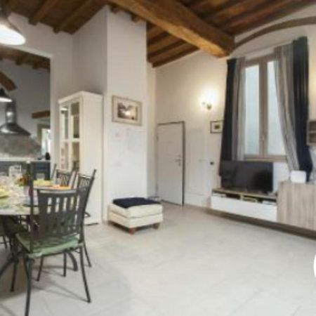 Apartamento Lg House With Balcony Near Ponte Vecchio Florencia Exterior foto