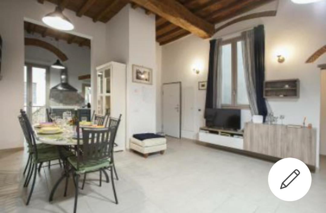 Apartamento Lg House With Balcony Near Ponte Vecchio Florencia Exterior foto