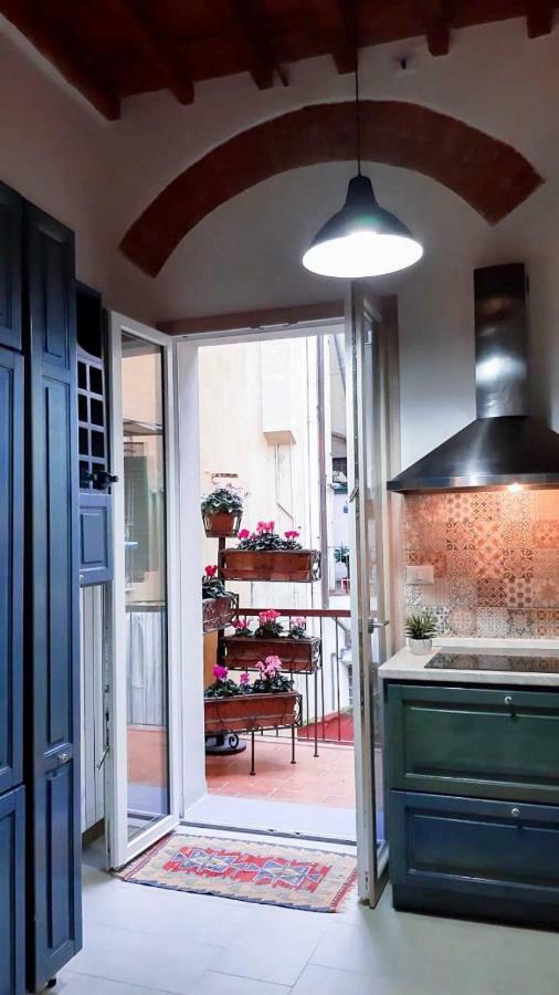 Apartamento Lg House With Balcony Near Ponte Vecchio Florencia Exterior foto