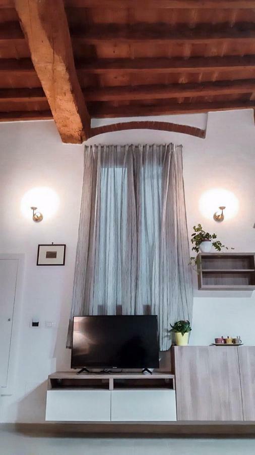 Apartamento Lg House With Balcony Near Ponte Vecchio Florencia Exterior foto