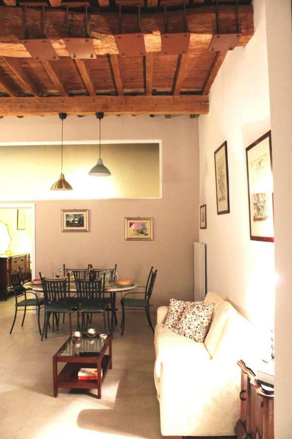 Apartamento Lg House With Balcony Near Ponte Vecchio Florencia Exterior foto