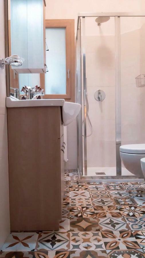 Apartamento Lg House With Balcony Near Ponte Vecchio Florencia Exterior foto