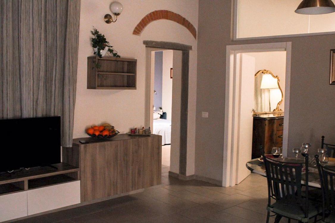 Apartamento Lg House With Balcony Near Ponte Vecchio Florencia Exterior foto